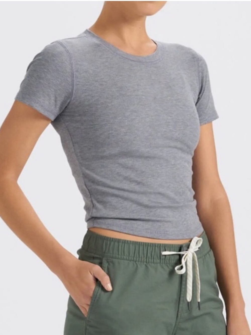 Vuori Mudra Fitted Crop Tee Ribbed Light Grey Medium
